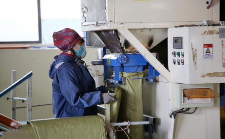 阳信县妄想3年内建玉成国首个“无煤县” 现已完成生物质清洁取暖和刷新7.6万余户 