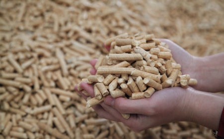 木料边角料扔了太铺张，，，，，，这样做变现